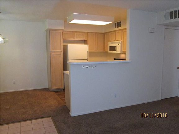 5th image of 3085 Casey Dr Unit 203