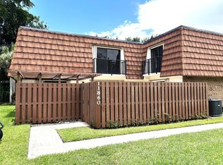 11860 SW 9th Mnr, Davie, FL 33325