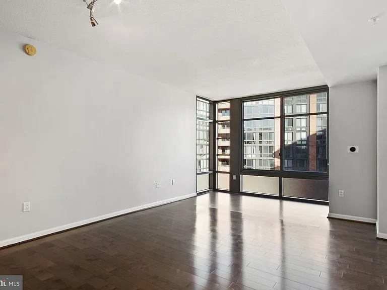 440 L St NW #904 — Photo 5