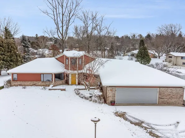 5390 Pheasant Ct, Alma, MI 48801