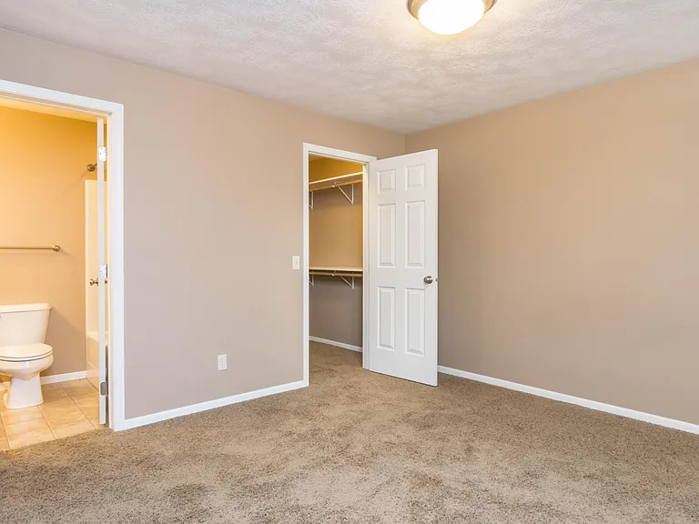 Redwood Court — Photo 14
