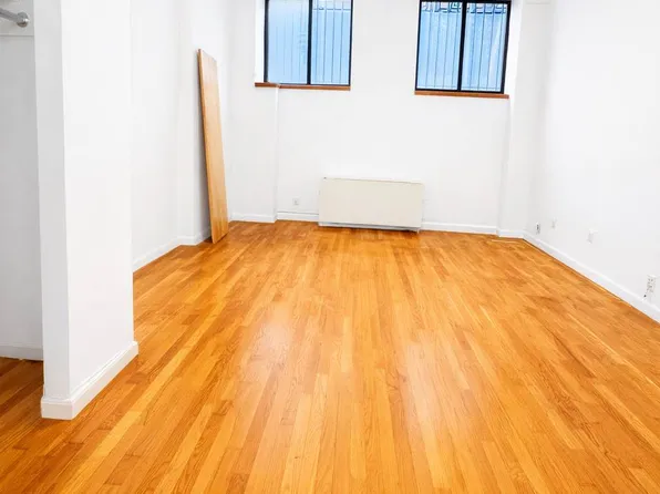 457 West 46th Street image 1 of 3