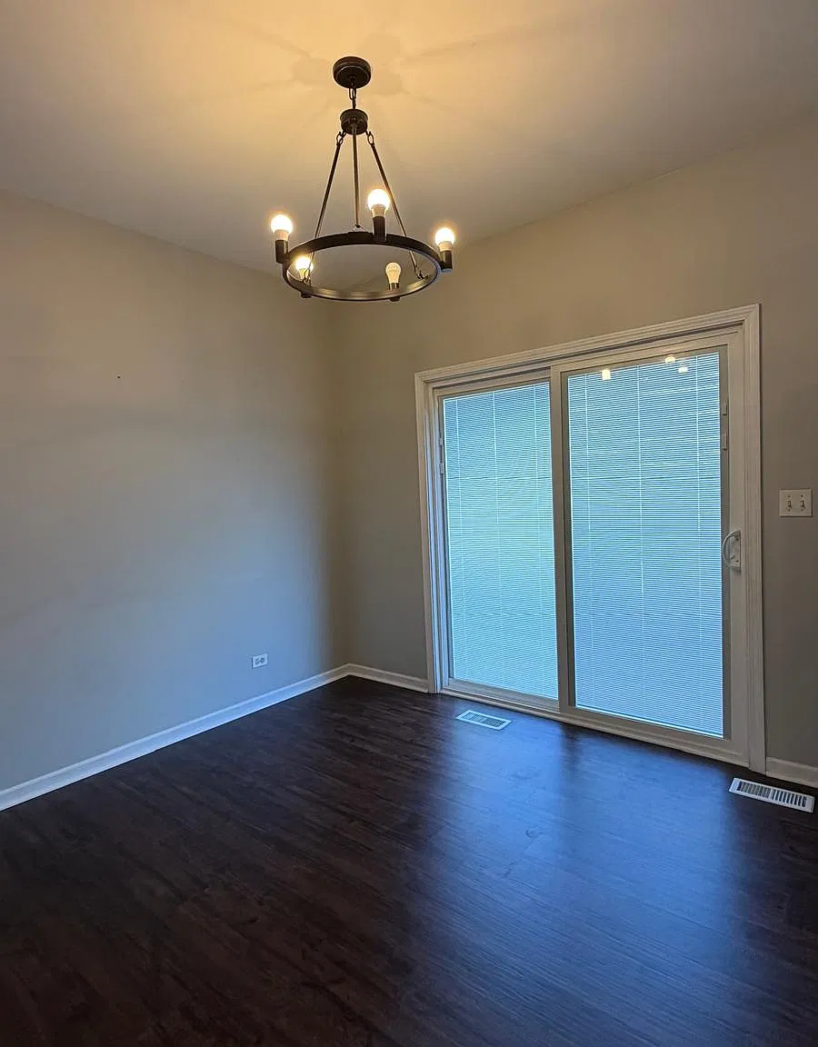 3 bed, 1754 sqft, $3,100 — Photo 2