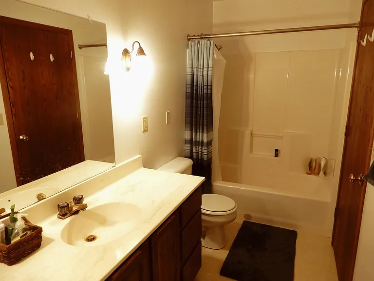 2319 Patricia Ln — Photo 10