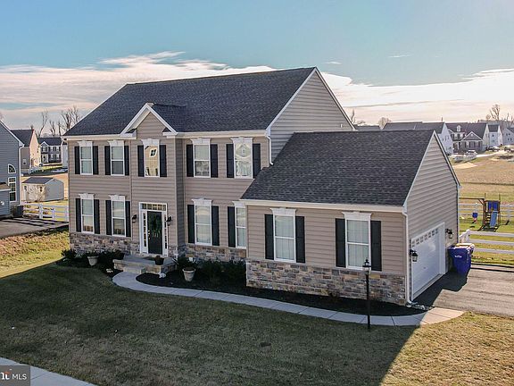 2nd image of 521 Buck Tavern Dr