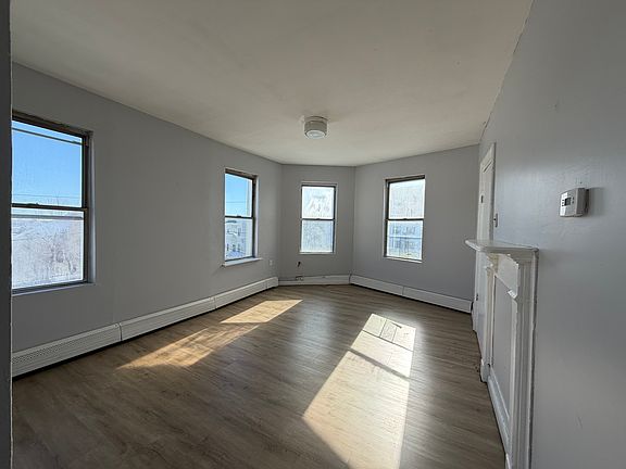 3rd image of 11-13 Washington Ave #3