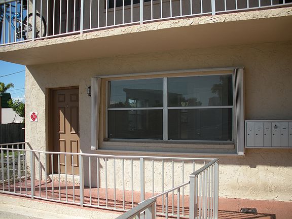 4th image of 2175 SE 6th St APT C