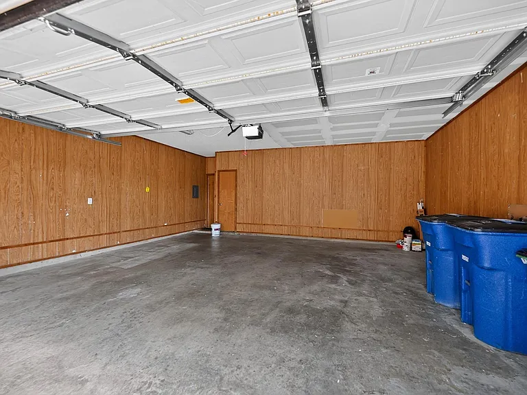 5701 Scout Blf — Photo 24