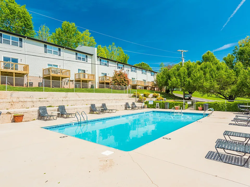 River Hill Townhomes