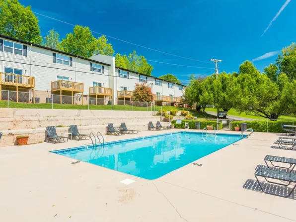 River Hill Townhomes