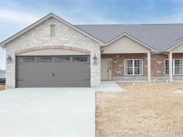 190 Santa Elena Dr, Wentzville, MO 63385