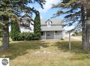 5784 W Kent Rd, Saint Louis, MI 48880