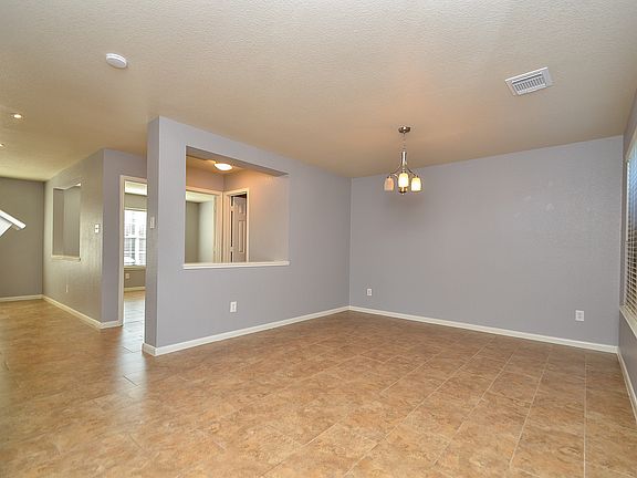 5th image of 2015 Gable Hollow Ln