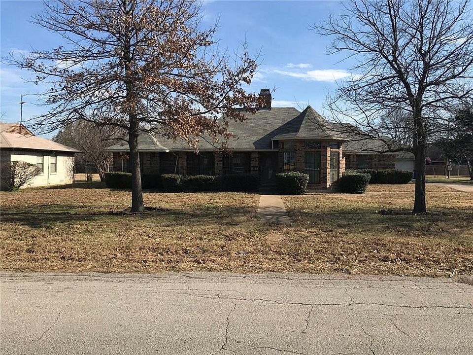 1st image of 3824 Cypress Ave