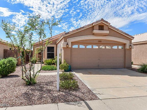 3rd image of 4733 E Desert Wind Dr