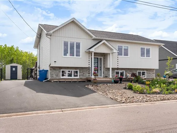 17 Robert, Shediac, NB E4P 0R2