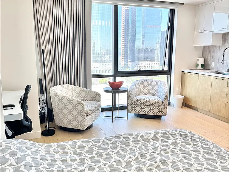 400 S Broadway Ave #2109 — Photo 3