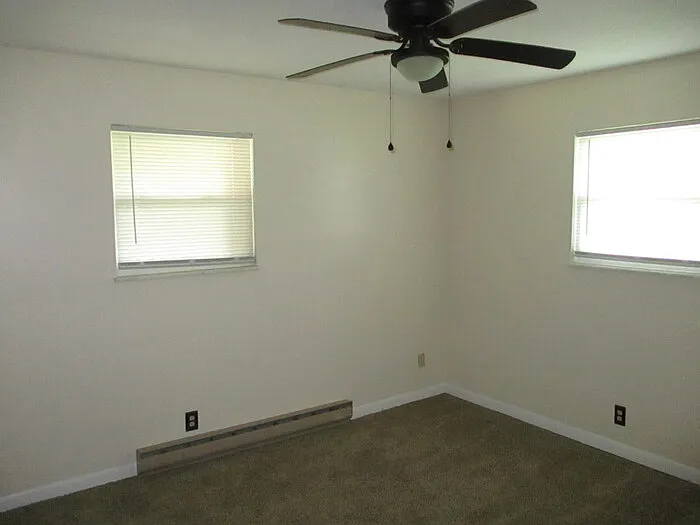 218 Loren Dr — Photo 7