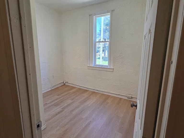 515 8th St #1 — Photo 9