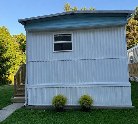 2nd image of 9735 Chillicothe Rd #58