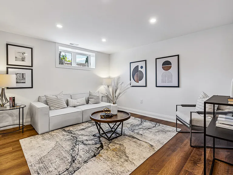32 Warbeck Pl #B — Photo 3