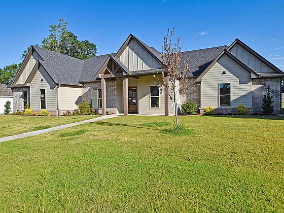 3rd image of 1519 Dueling Oaks Dr