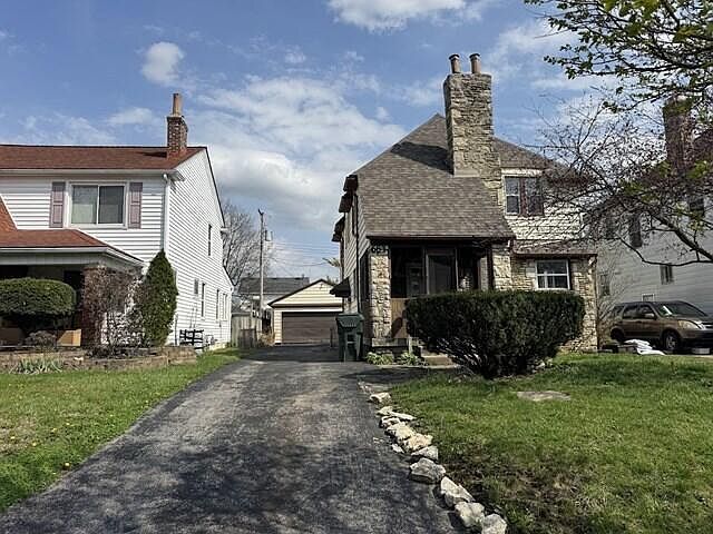 1st image of 684 Wiltshire Rd
