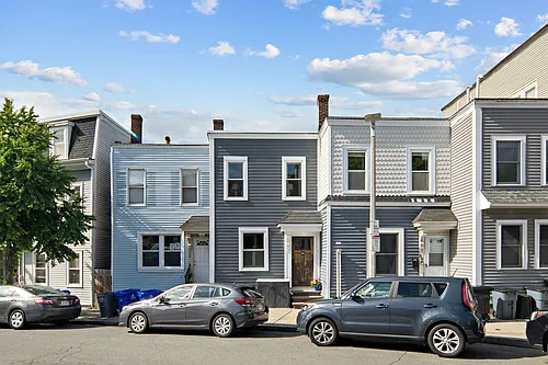 28 Emerson St Photo 1