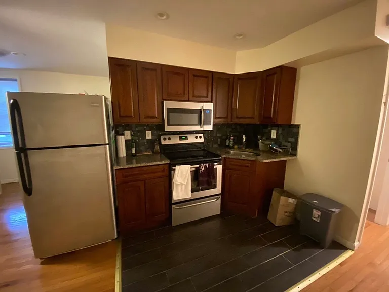 4428 Sansom St #2 — Photo 1