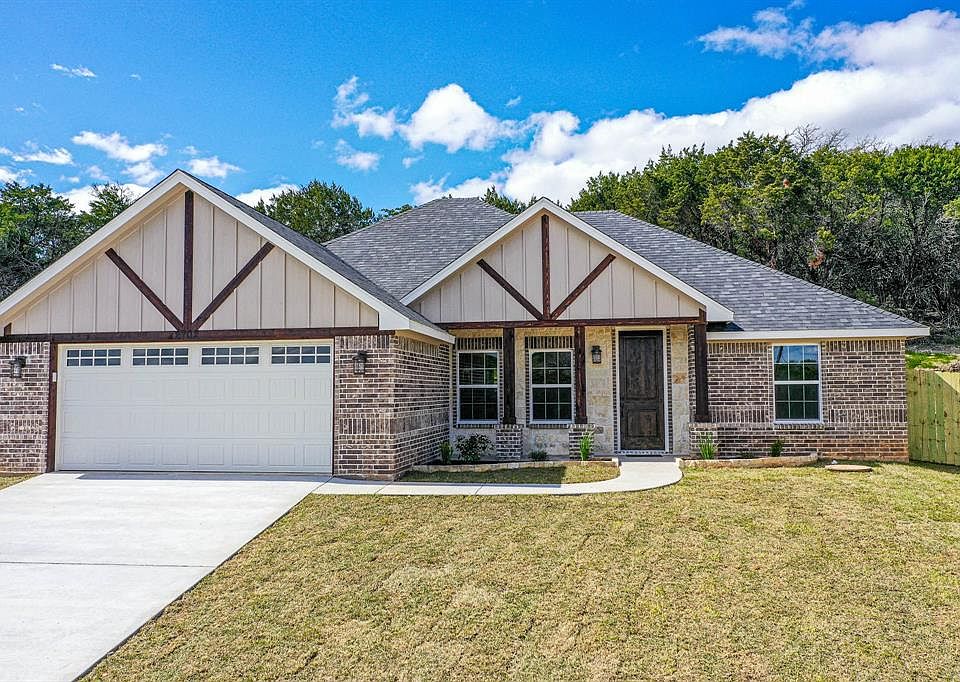1st image of 2702 Lakeridge Ct
