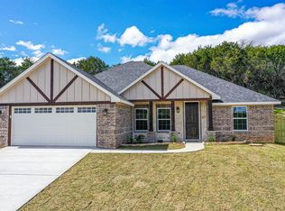 2702 Lakeridge Ct, Granbury, TX 76048