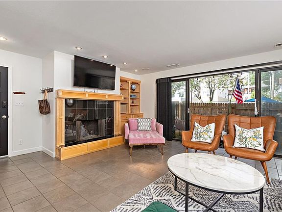 4th image of 4515 Headwood Dr APT 3