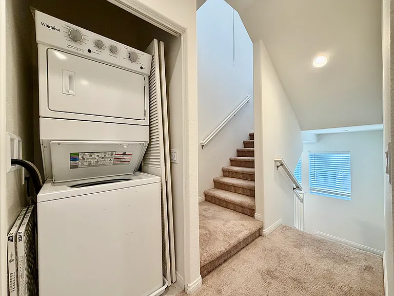 10519 Wilding Dr — Photo 16