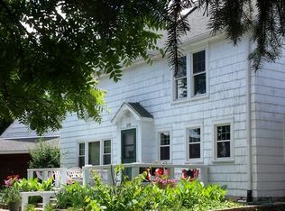 6938 Eleanor Pl, Darien, IL 60561