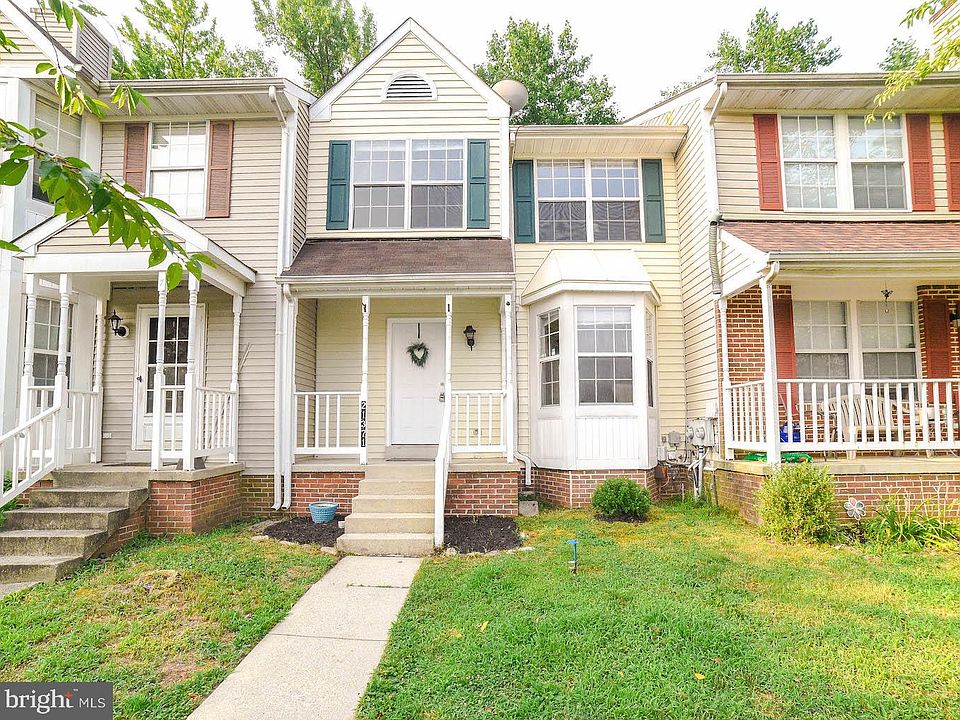 1st image of 21371 Carmen Woods Dr