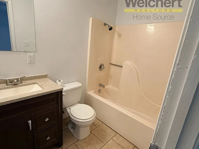 1712 Belt St #1 — Photo 8