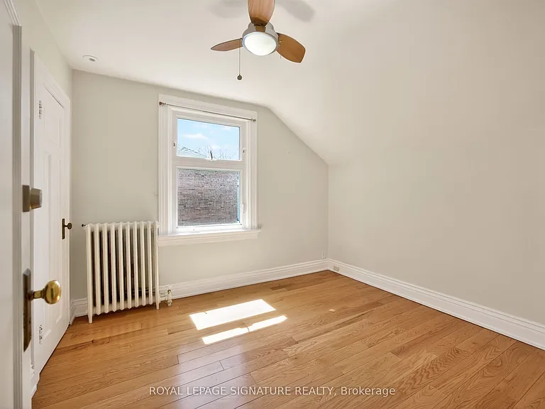 426 Armadale Ave — Photo 33