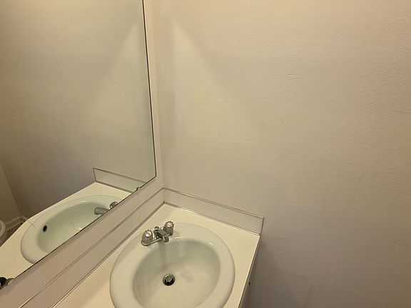 3rd image of 6522 R St