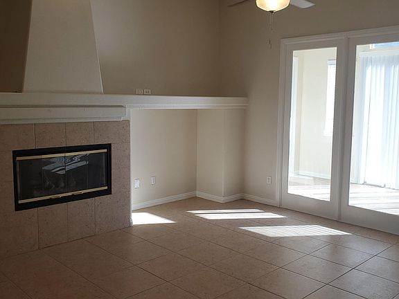 5th image of 6023 Aromatico Ct