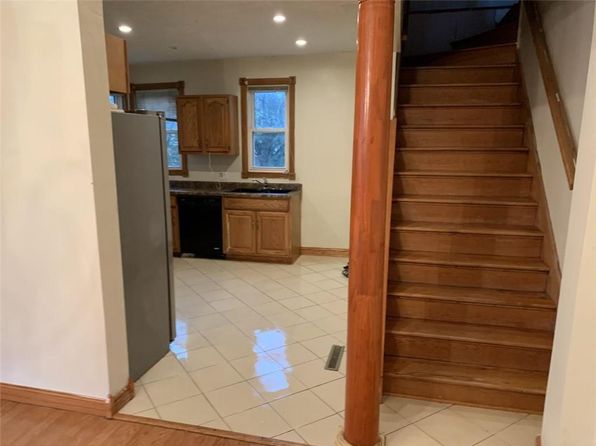 307 1st St SE, Fairfax, MN 55332