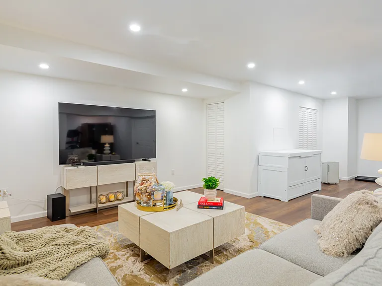 28 Andrew Ct — Photo 26