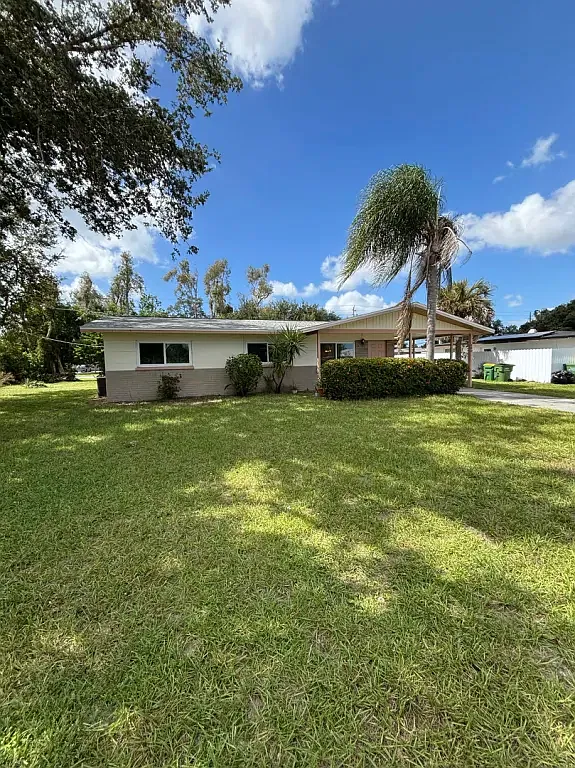 3 bed, 1553 sqft, $2,300 — Photo 1