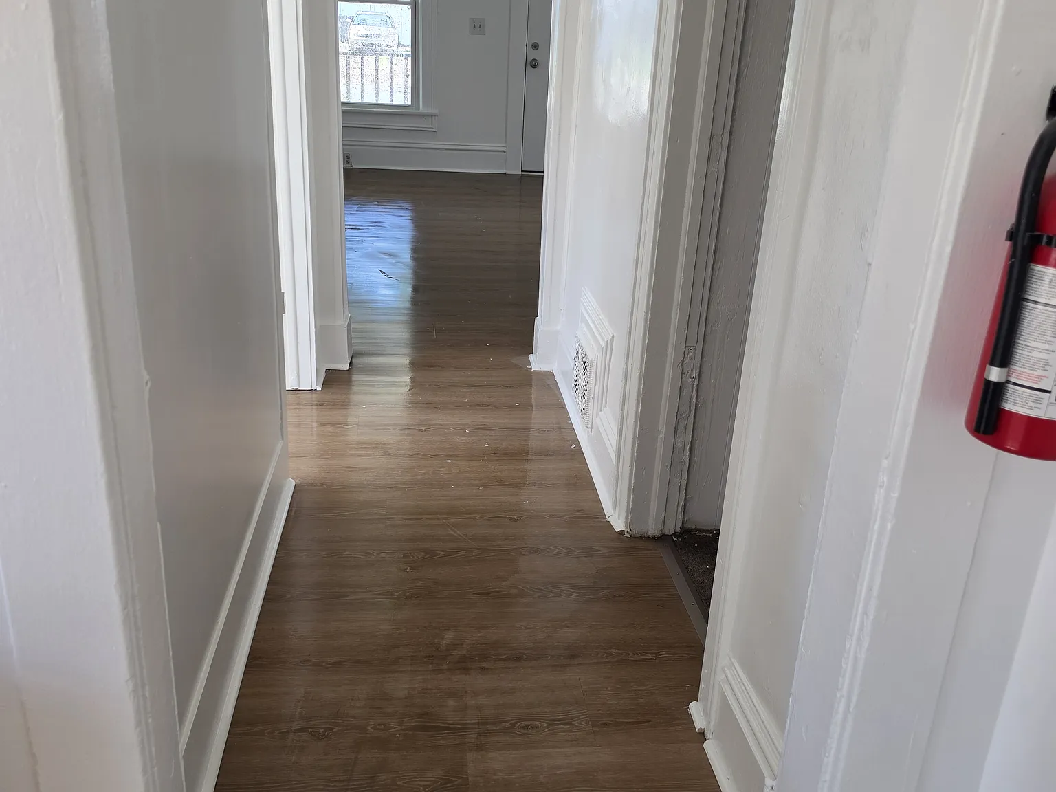 4 bed, $1,100 — Photo 4