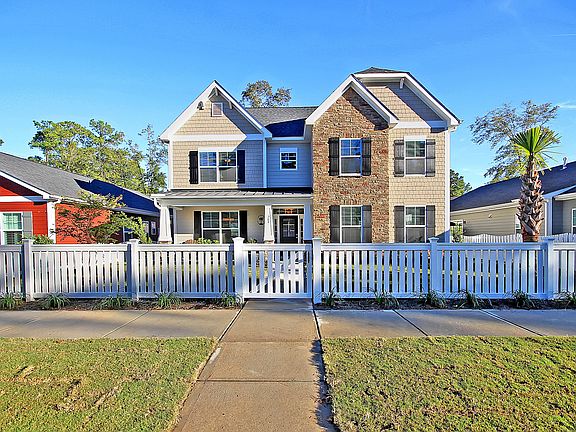 5th image of 209 Comiskey Park Cir