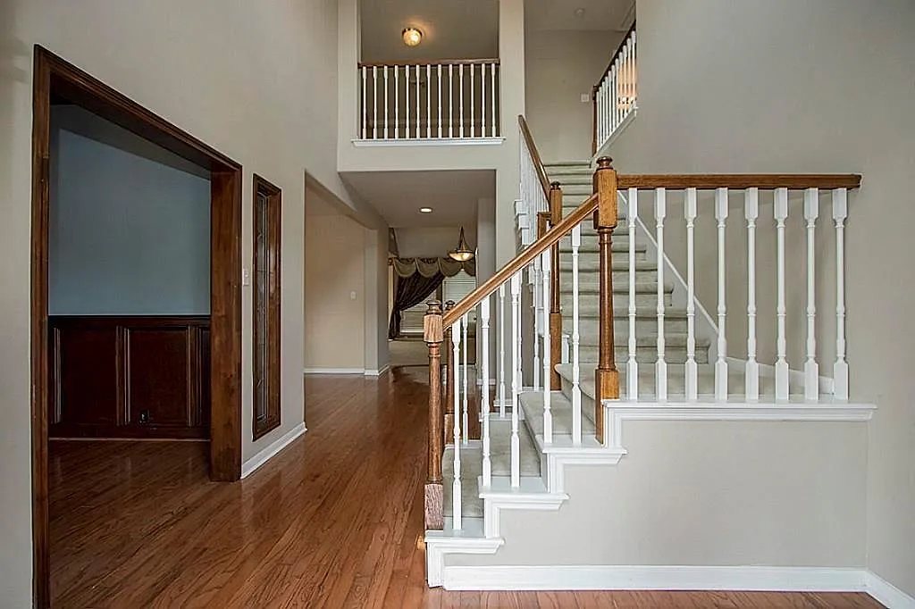 5 bed, 3.5 bath, 2817 sqft, $3,195 — Photo 4