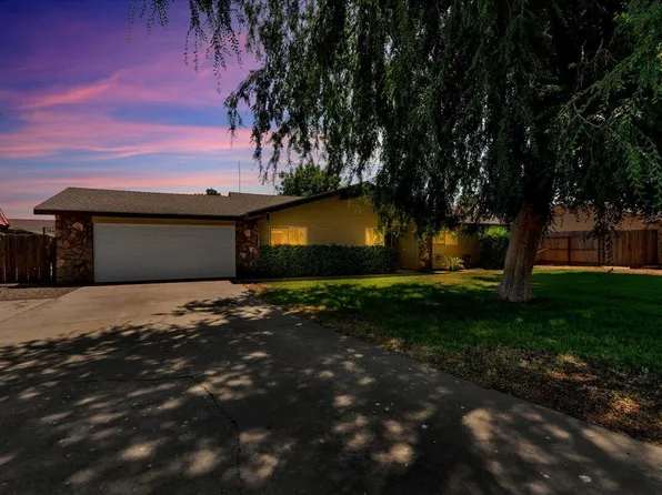 1370 E Boyer Drive, Tulare, CA 93274