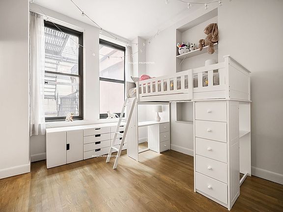 4th image of 65 Nassau St APT 9C