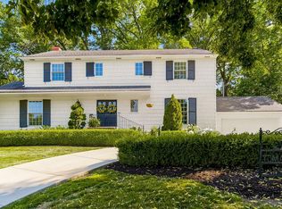2101 Tomahawk Rd, Mission Hills, KS 66208