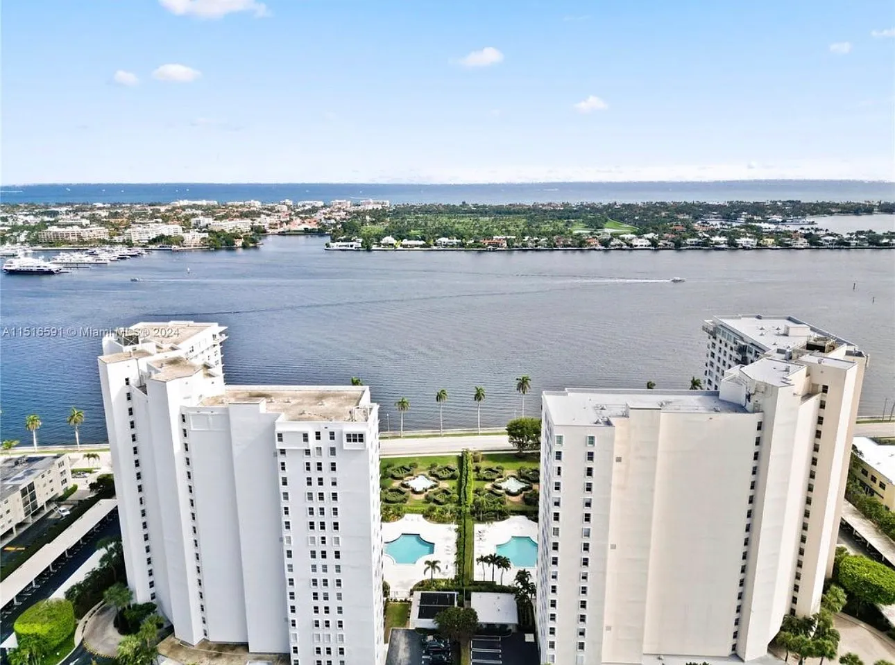 2 bed, 1086 sqft, $3,950 — Photo 3