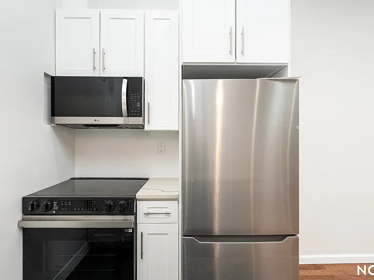 1869 Greene Ave #2 — Photo 10